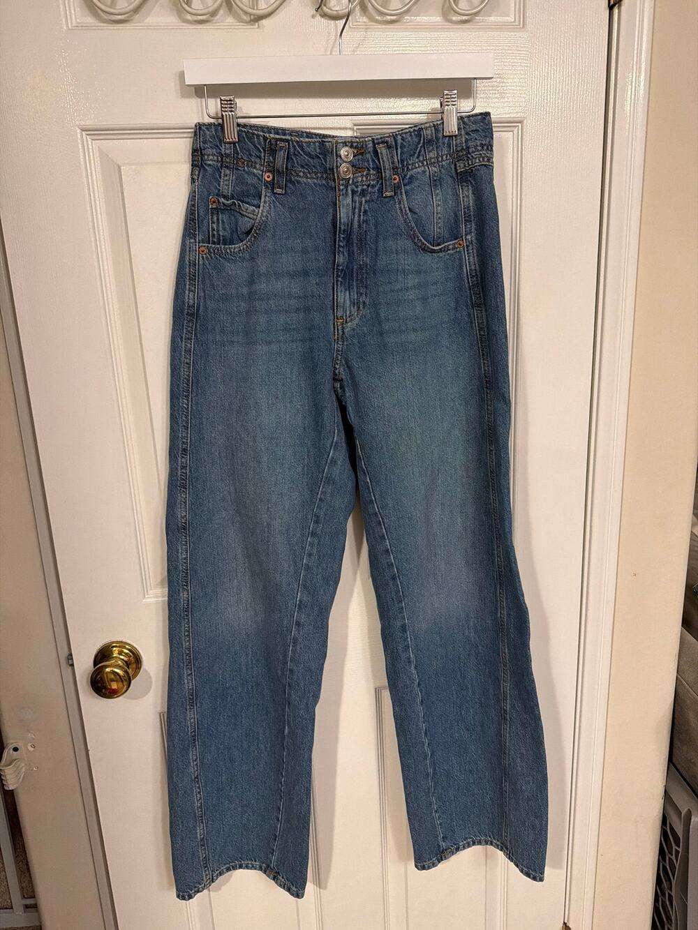Free People We the free wide leg jeans size 28